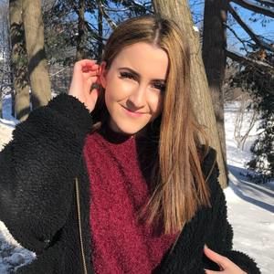 Meet your Posher, Carolane